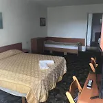 Guestrooms Ross Къща за гости