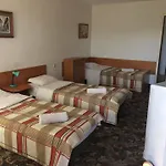 Guestrooms Ross Велико Търново