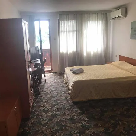Guestrooms Ross Велико Търново